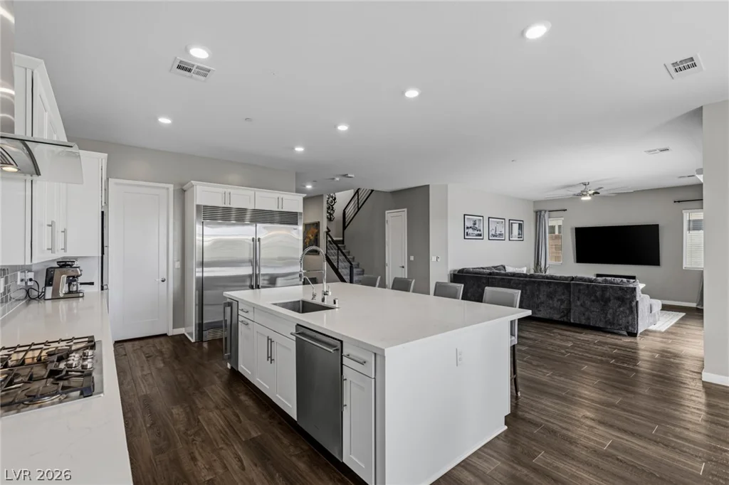 743 Glowing Horizon, Henderson, NV 89052