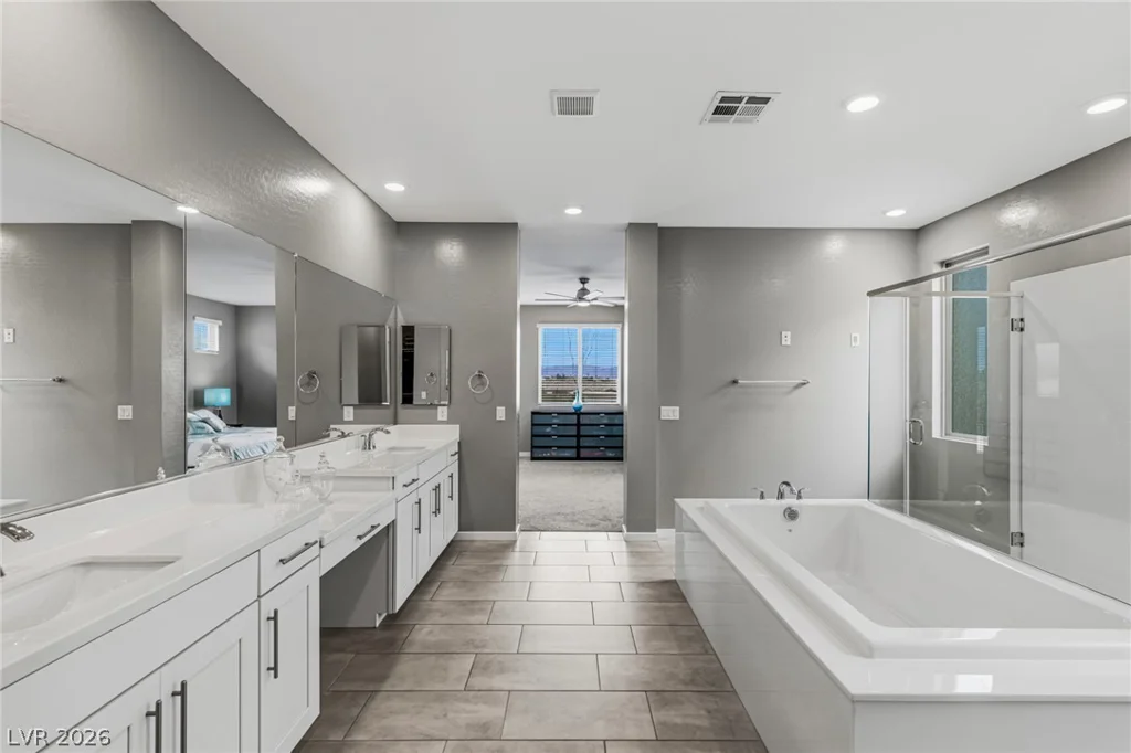 743 Glowing Horizon, Henderson, NV 89052