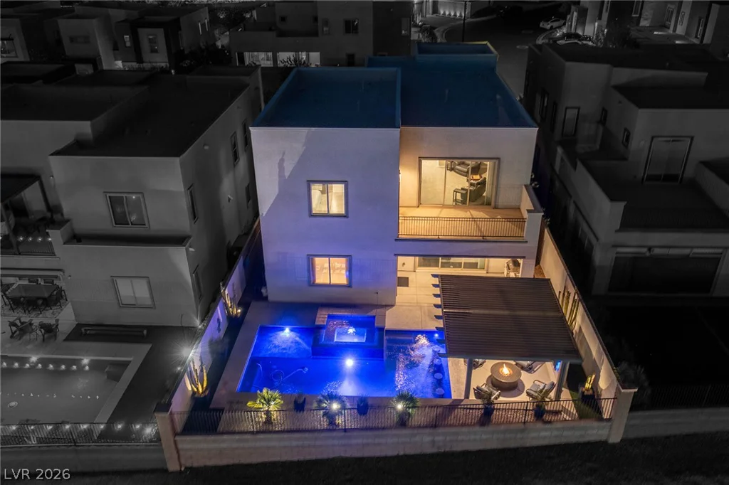 743 Glowing Horizon, Henderson, NV 89052