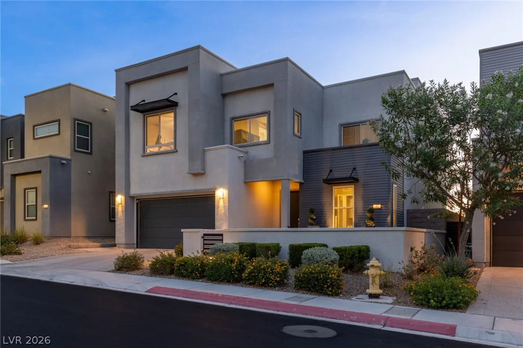 743 Glowing Horizon, Henderson, NV 89052