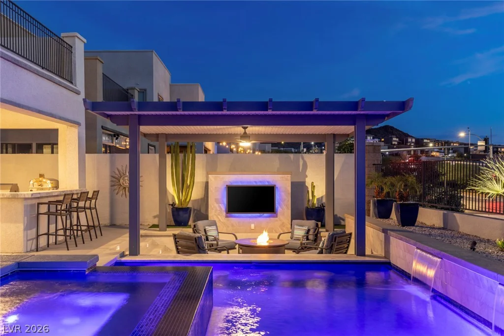 743 Glowing Horizon, Henderson, NV 89052