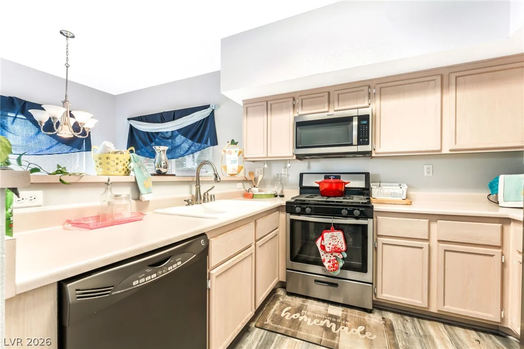 7241 Indian Creek, Las Vegas, NV 89149