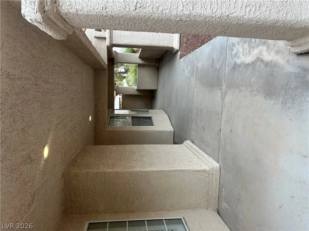 1909 Blackpool, Las Vegas, NV 89128