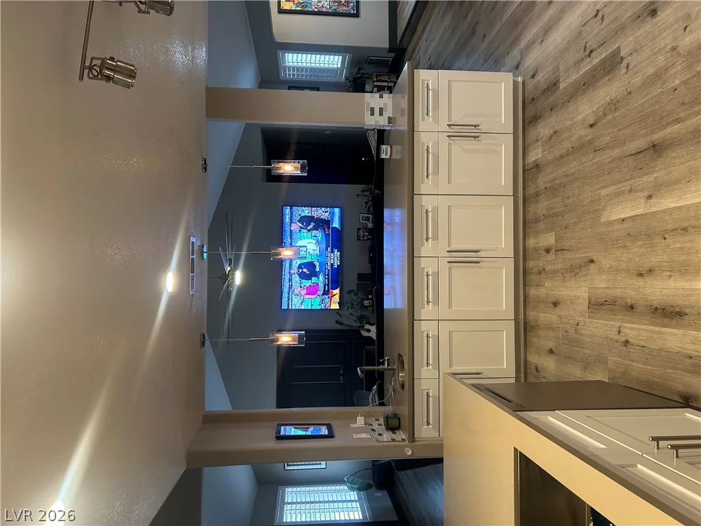 1909 Blackpool, Las Vegas, NV 89128