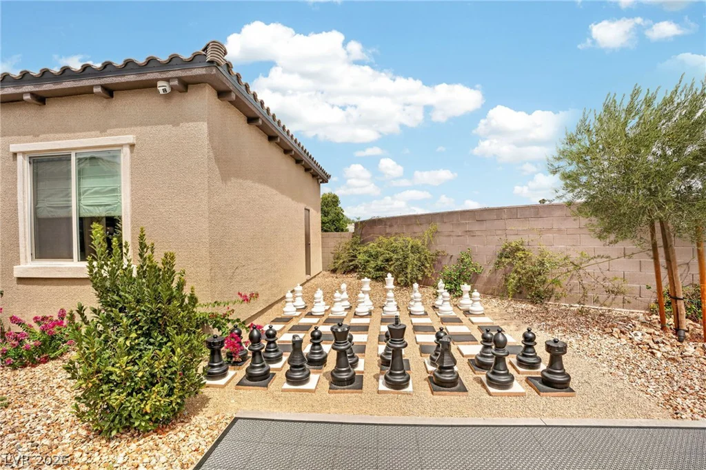 8535 Longmire, Las Vegas, NV 89143