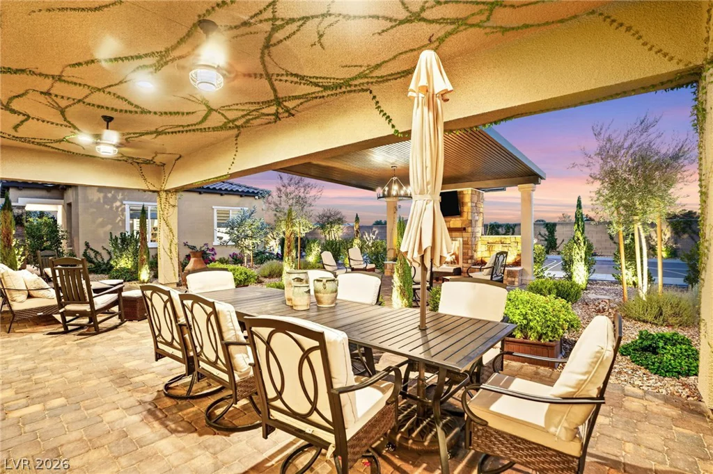 8535 Longmire, Las Vegas, NV 89143