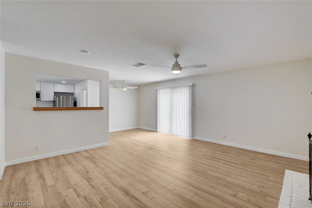 717 Palmhurst, Las Vegas, NV 89145