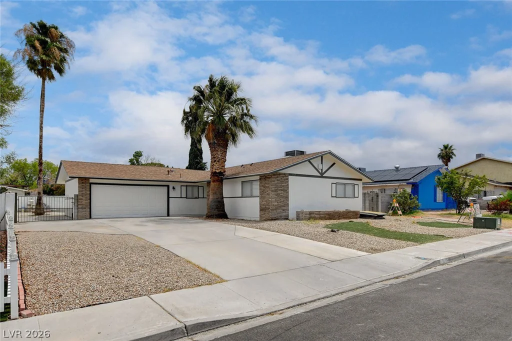 717 Palmhurst, Las Vegas, NV 89145
