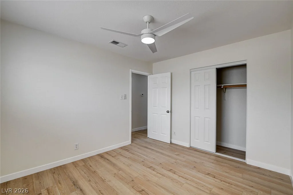 717 Palmhurst, Las Vegas, NV 89145