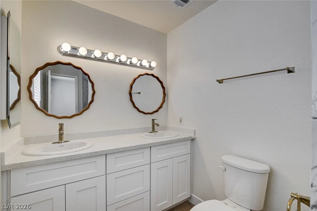 717 Palmhurst, Las Vegas, NV 89145