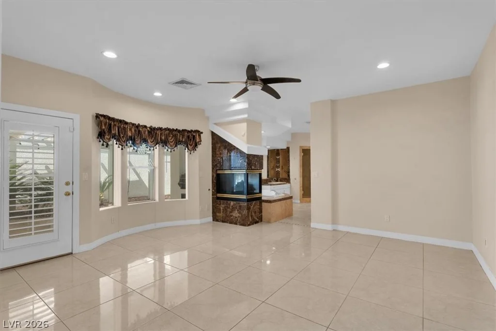 7956 Marbella, Las Vegas, NV 89128
