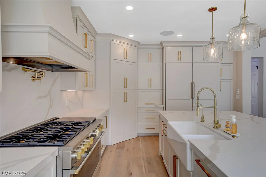 525 Cabrera, Las Vegas, NV 89138