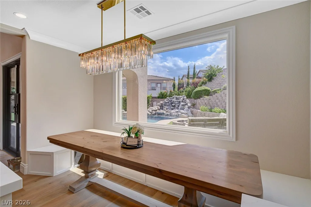 525 Cabrera, Las Vegas, NV 89138