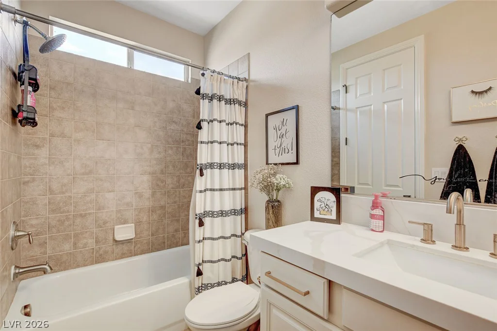 525 Cabrera, Las Vegas, NV 89138