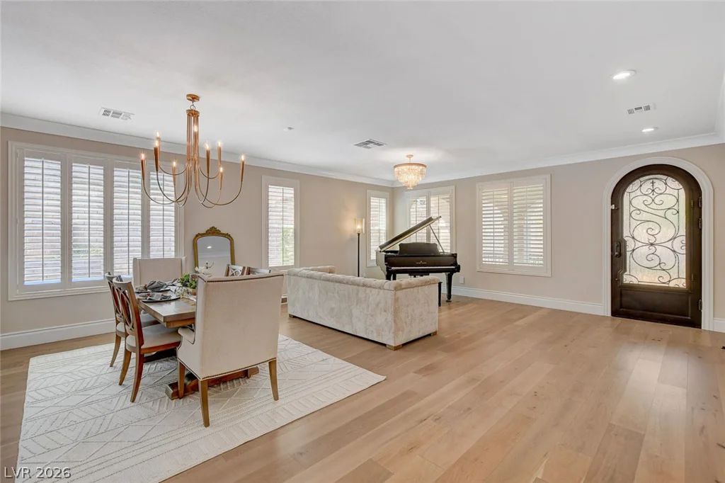 525 Cabrera, Las Vegas, NV 89138