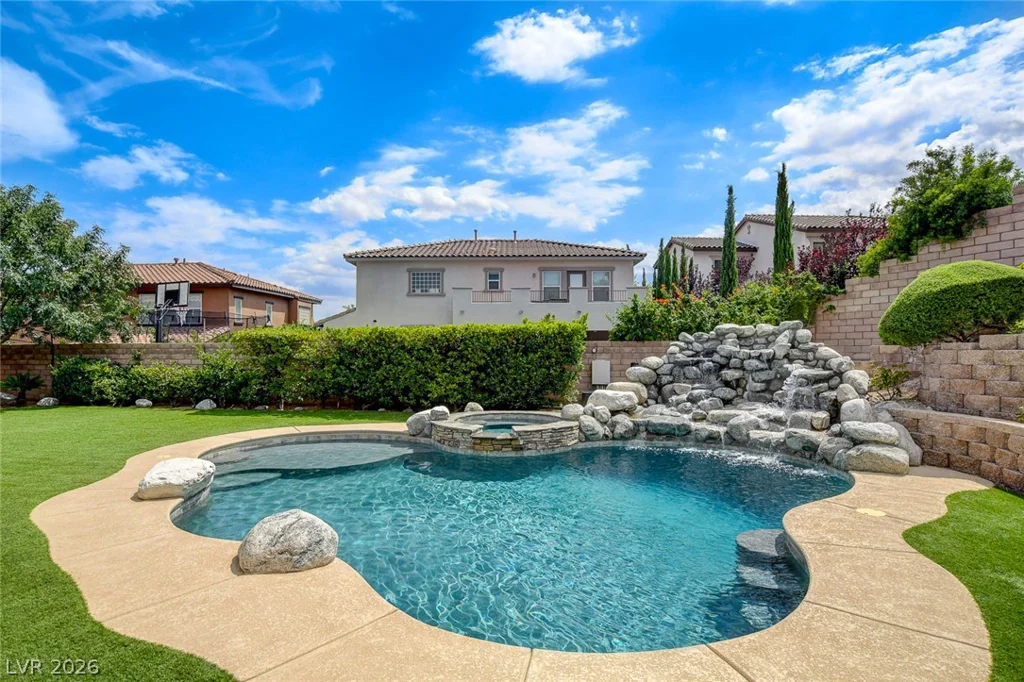 525 Cabrera, Las Vegas, NV 89138