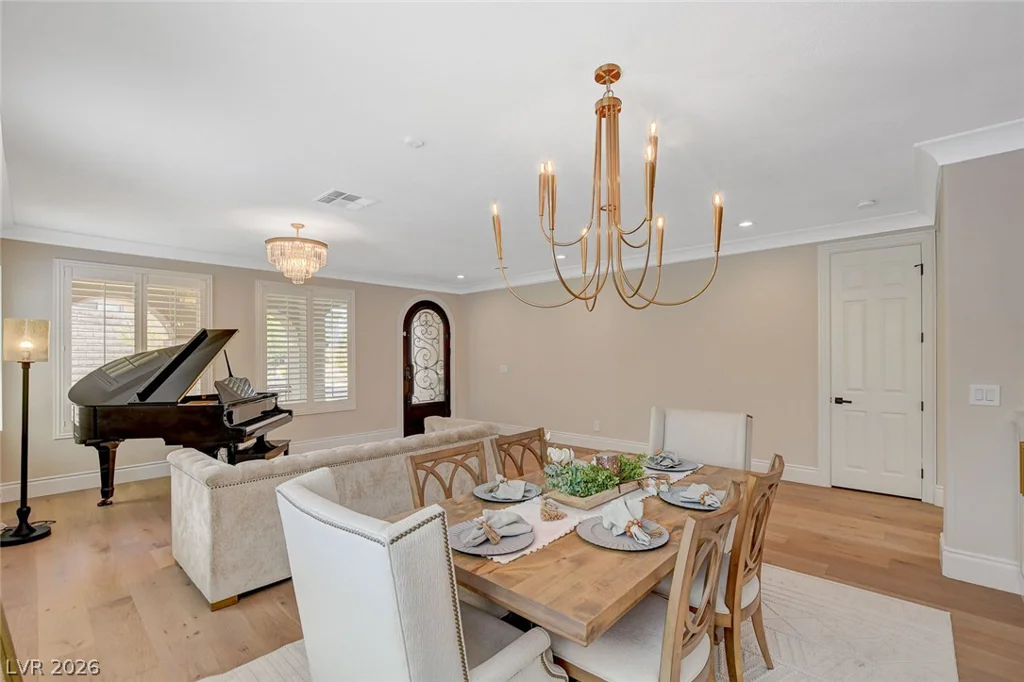 525 Cabrera, Las Vegas, NV 89138