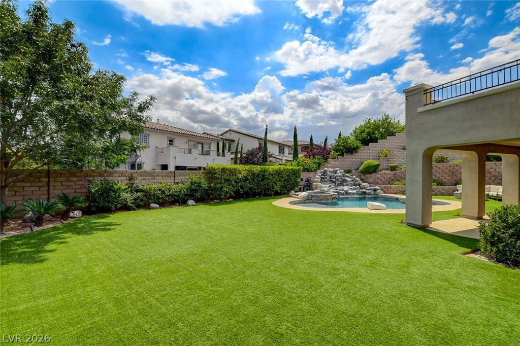 525 Cabrera, Las Vegas, NV 89138