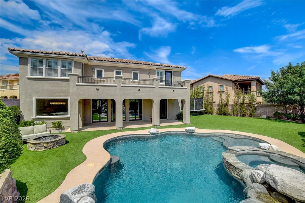 525 Cabrera, Las Vegas, NV 89138