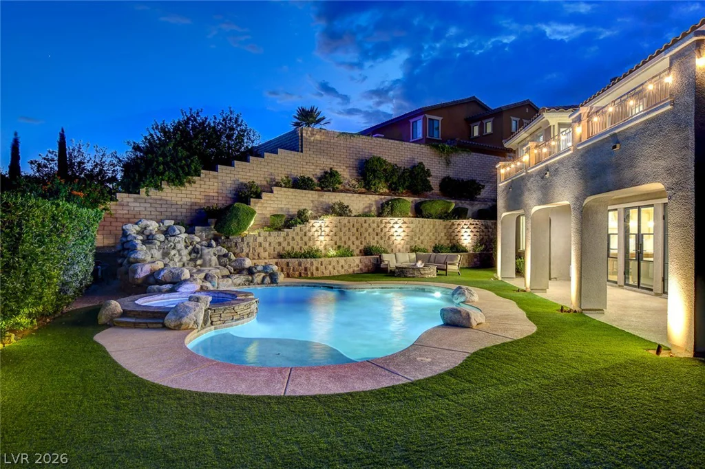 525 Cabrera, Las Vegas, NV 89138