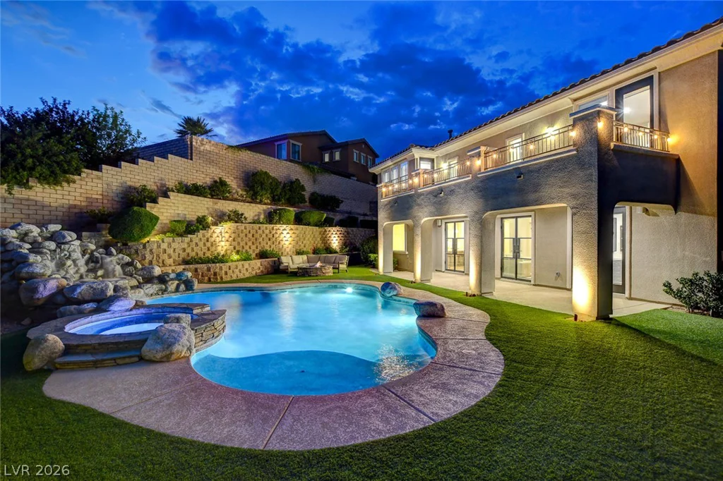 525 Cabrera, Las Vegas, NV 89138