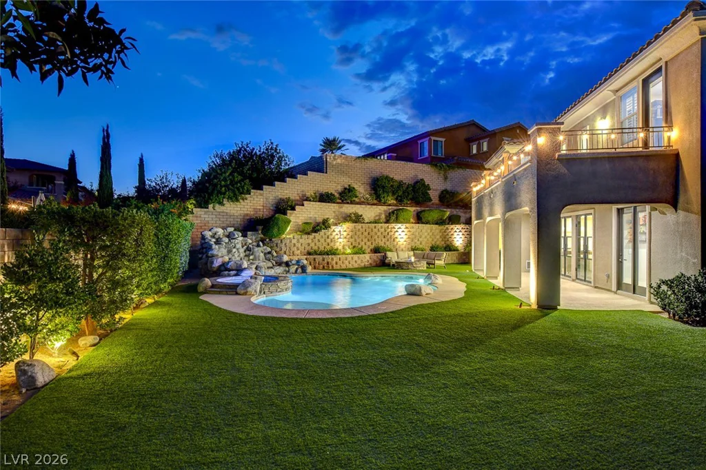 525 Cabrera, Las Vegas, NV 89138
