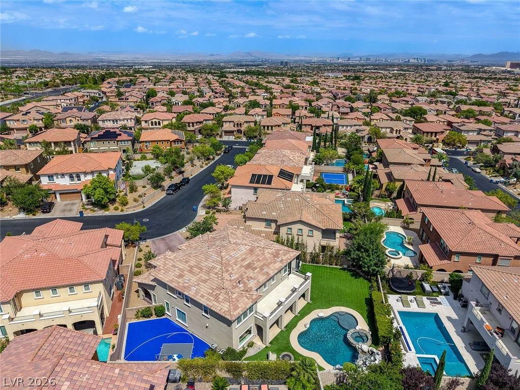 525 Cabrera, Las Vegas, NV 89138