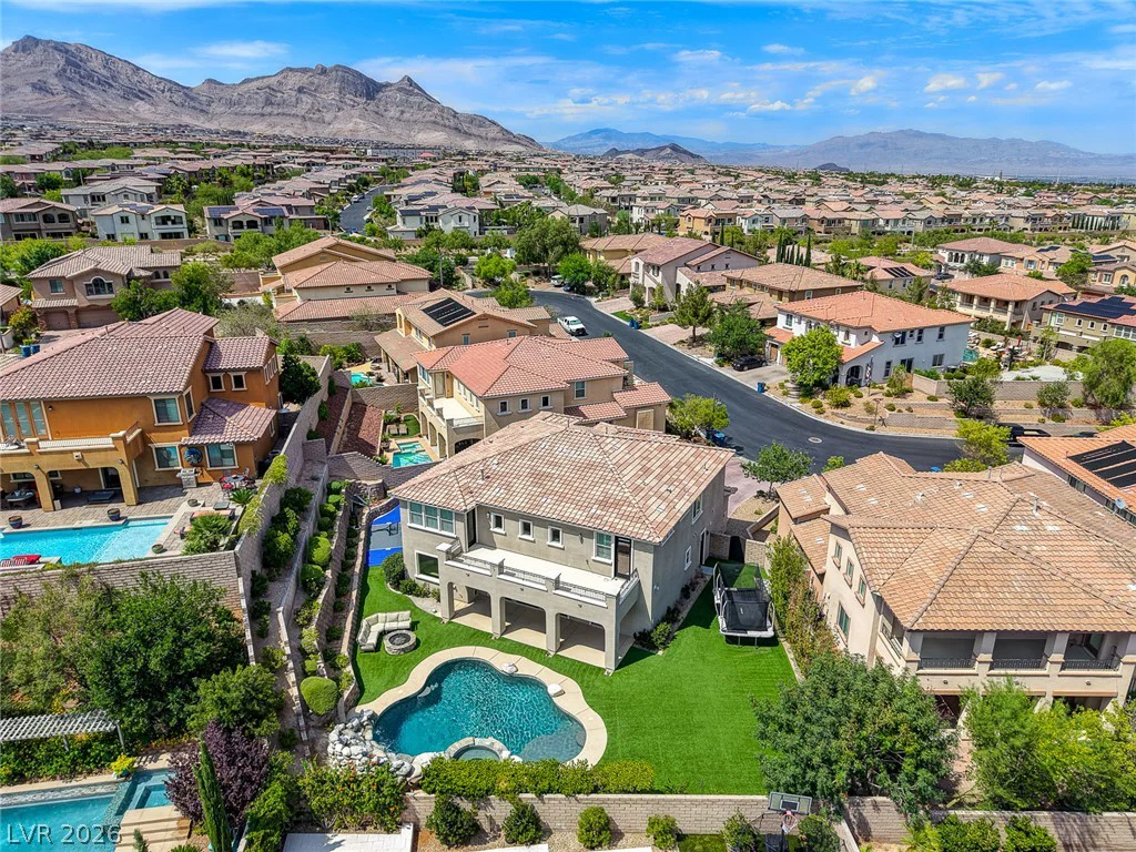 525 Cabrera, Las Vegas, NV 89138