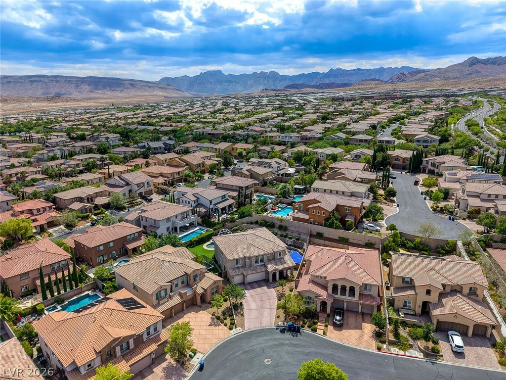 525 Cabrera, Las Vegas, NV 89138