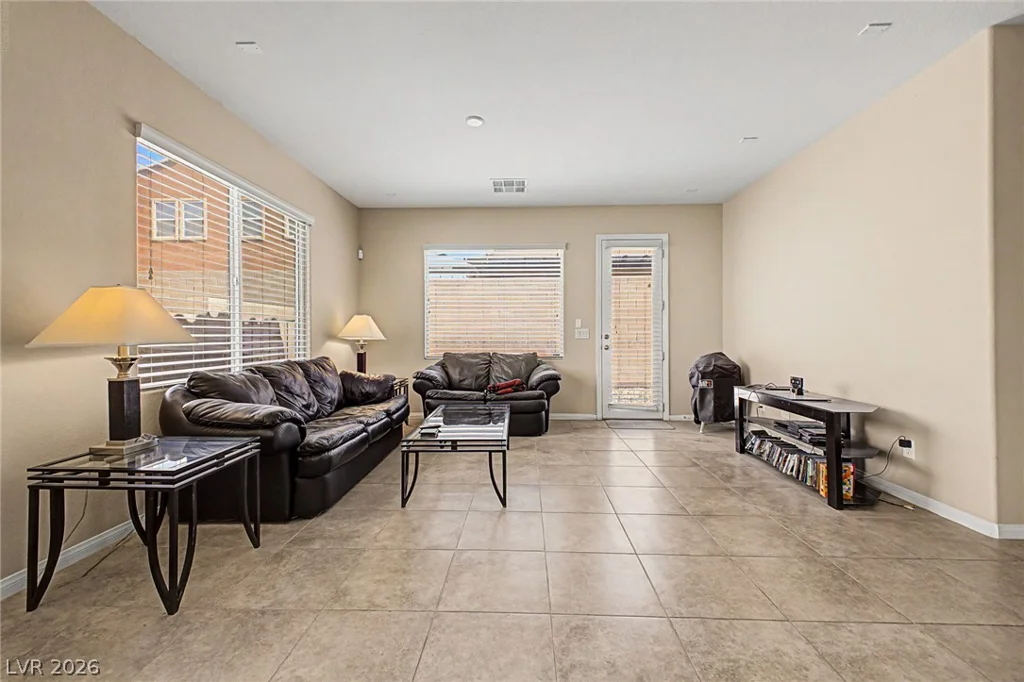 32 Buffalo Gap, North Las Vegas, NV 89084