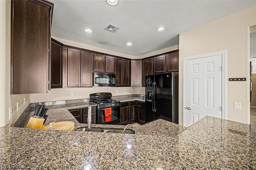 32 Buffalo Gap, North Las Vegas, NV 89084