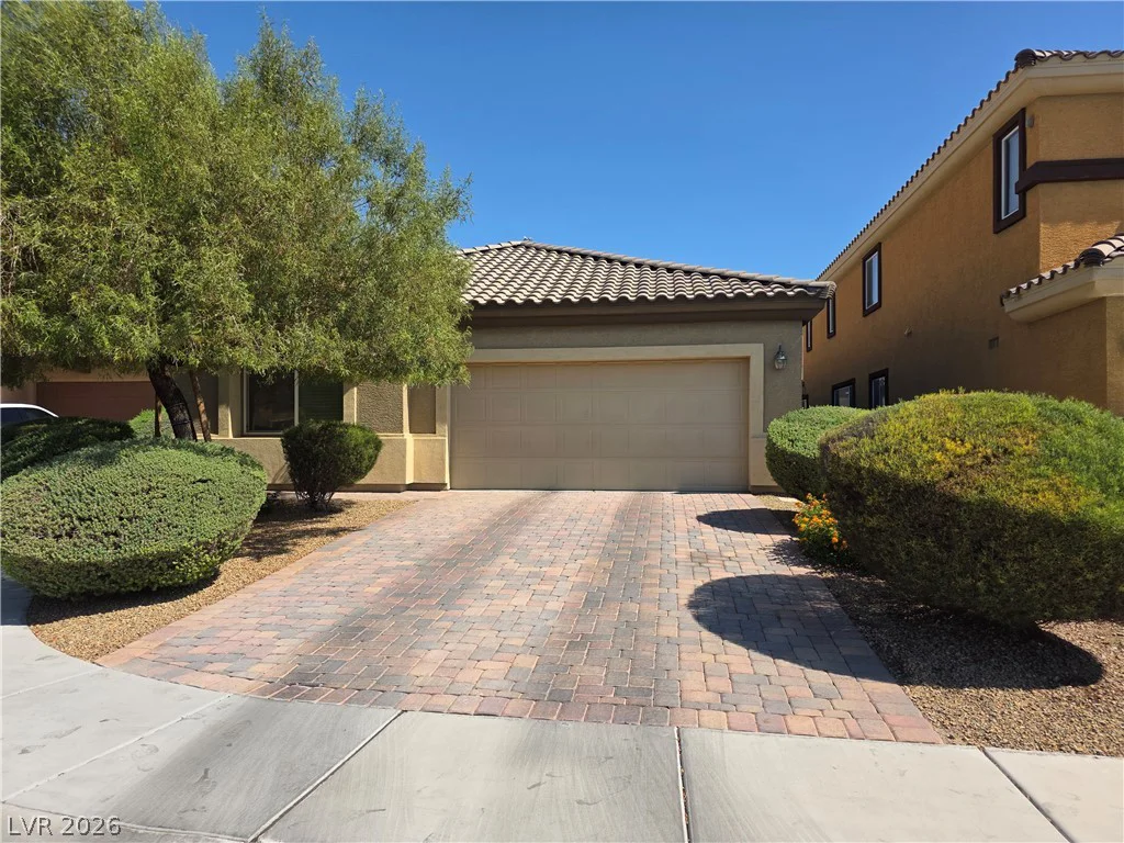 32 Buffalo Gap, North Las Vegas, NV 89084