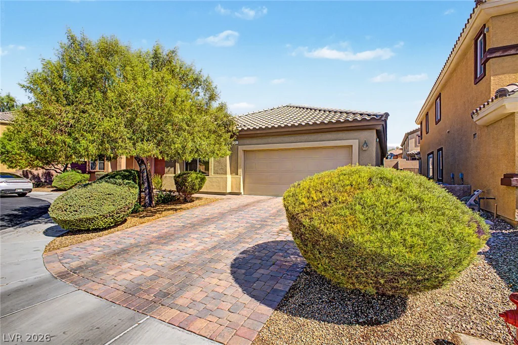 32 Buffalo Gap, North Las Vegas, NV 89084