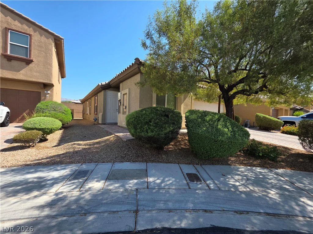 32 Buffalo Gap, North Las Vegas, NV 89084
