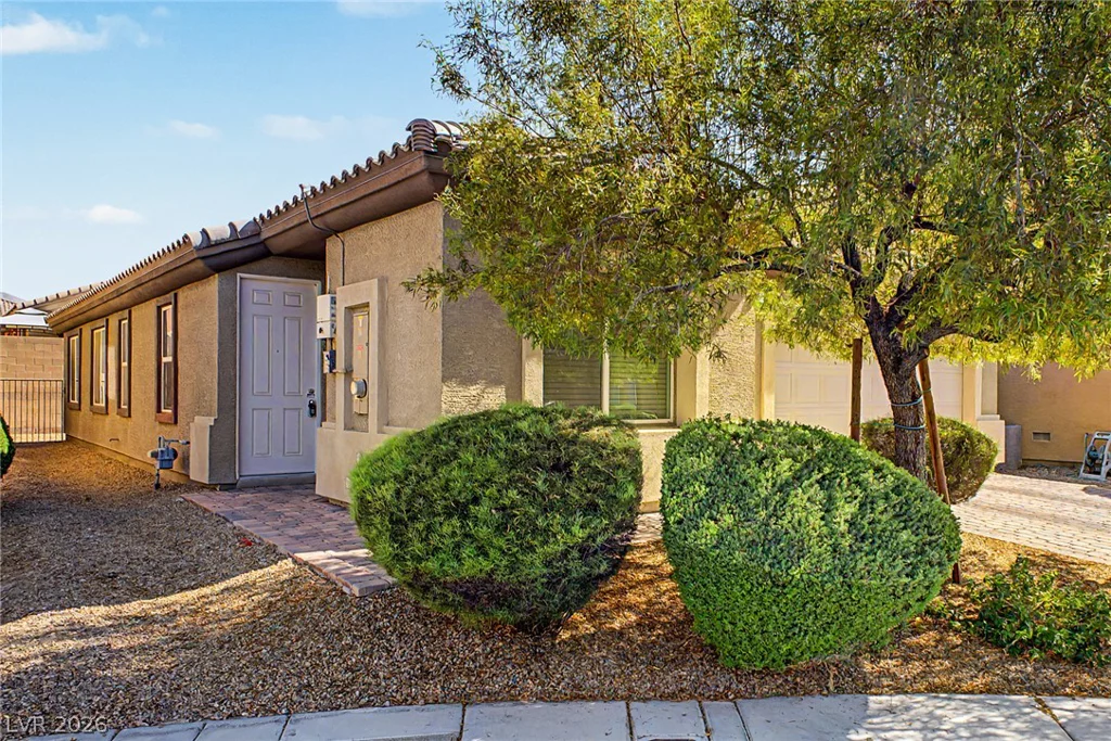 32 Buffalo Gap, North Las Vegas, NV 89084