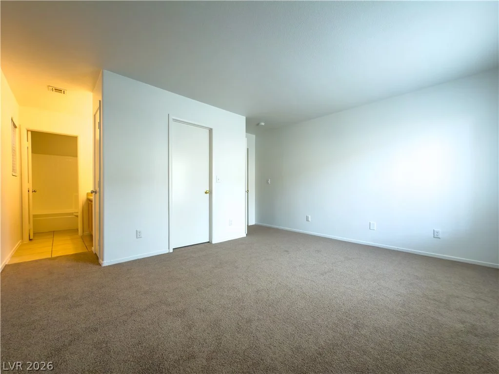 8616 Shady Pines, Las Vegas, NV 89143