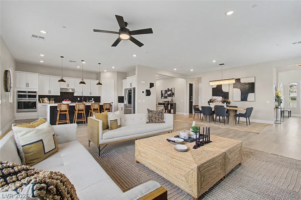 12571 Huckleberry Oak, Las Vegas, NV 89138