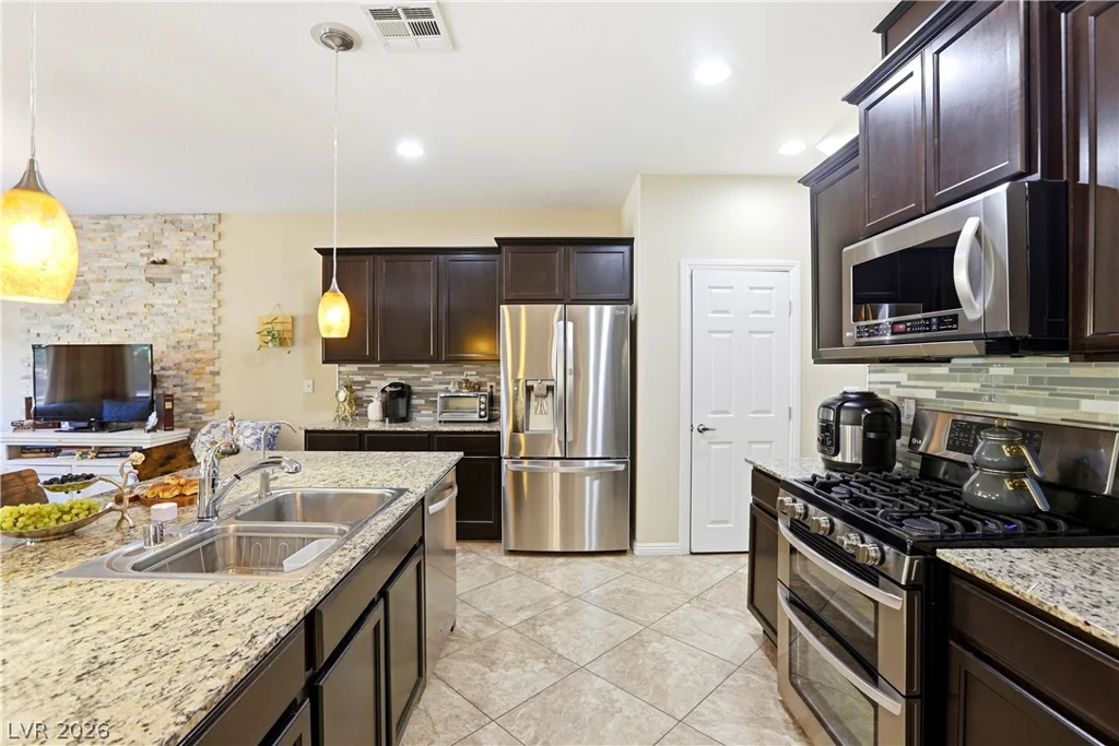 2815 Rough Green, Las Vegas, NV 89117