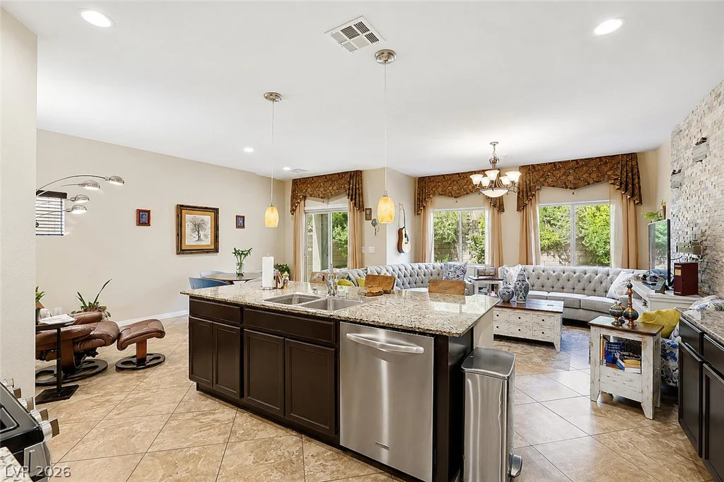 2815 Rough Green, Las Vegas, NV 89117