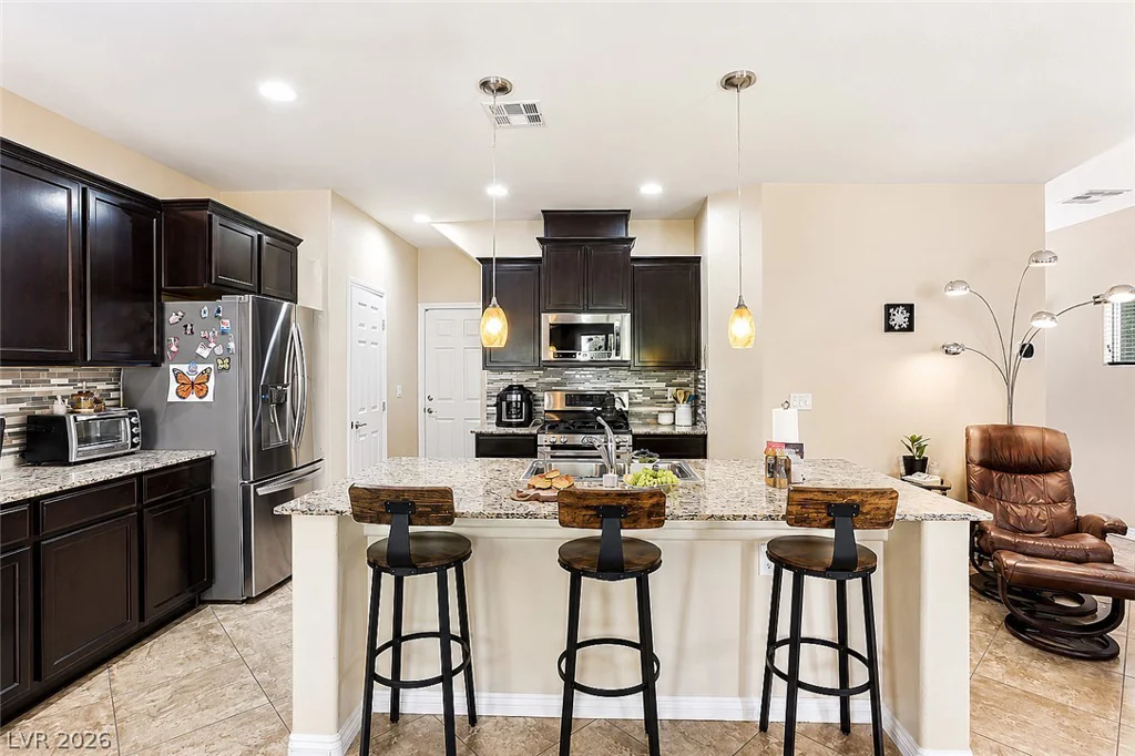 2815 Rough Green, Las Vegas, NV 89117