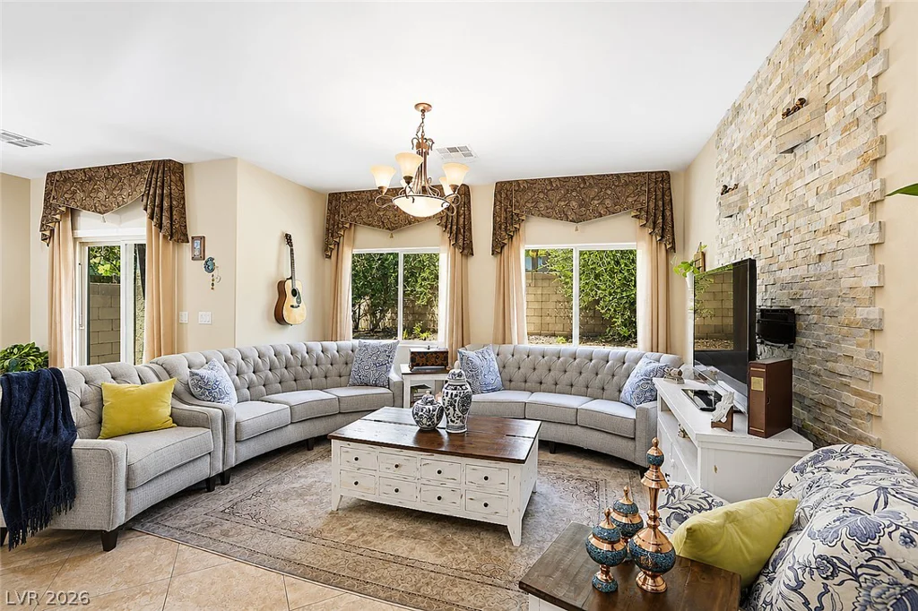 2815 Rough Green, Las Vegas, NV 89117