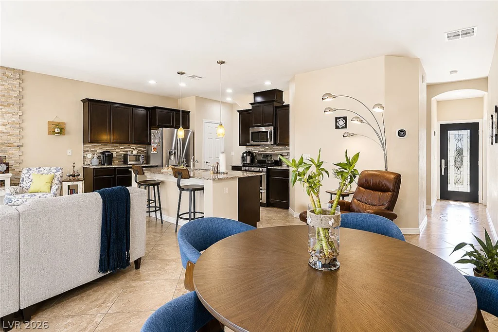 2815 Rough Green, Las Vegas, NV 89117