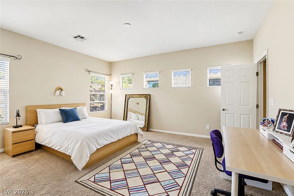 2815 Rough Green, Las Vegas, NV 89117