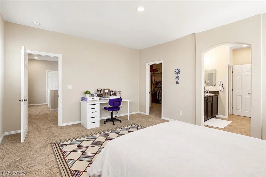 2815 Rough Green, Las Vegas, NV 89117
