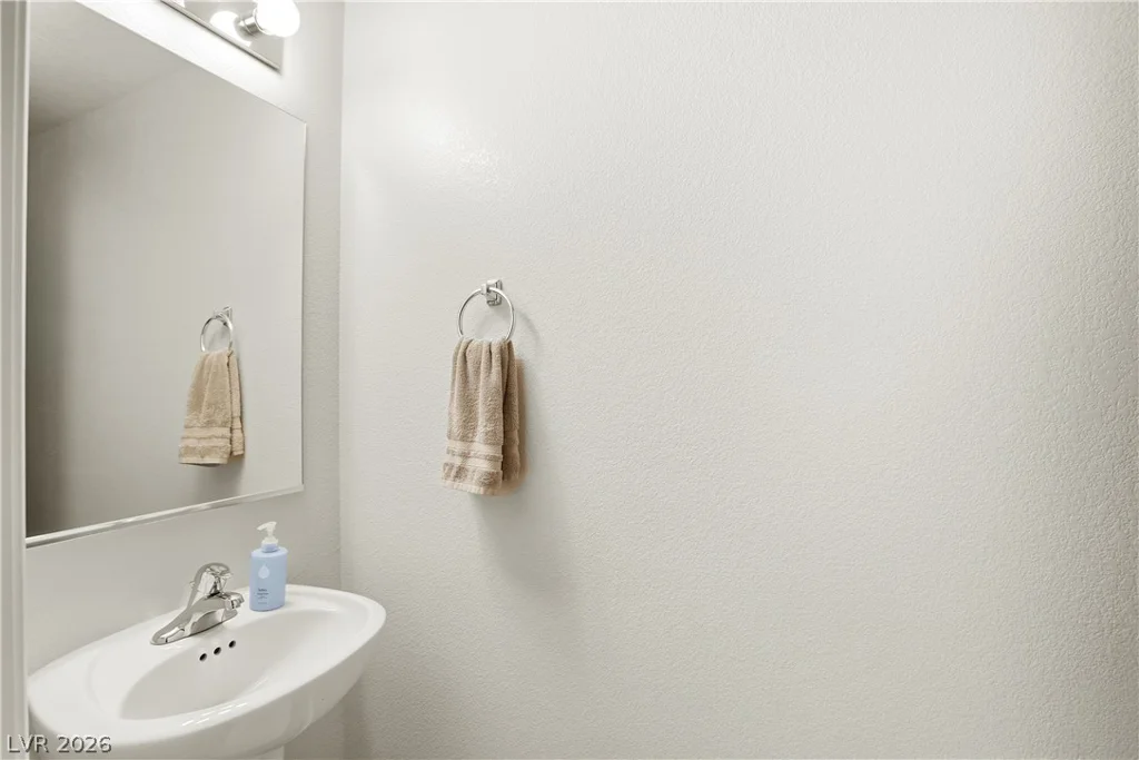 2815 Rough Green, Las Vegas, NV 89117