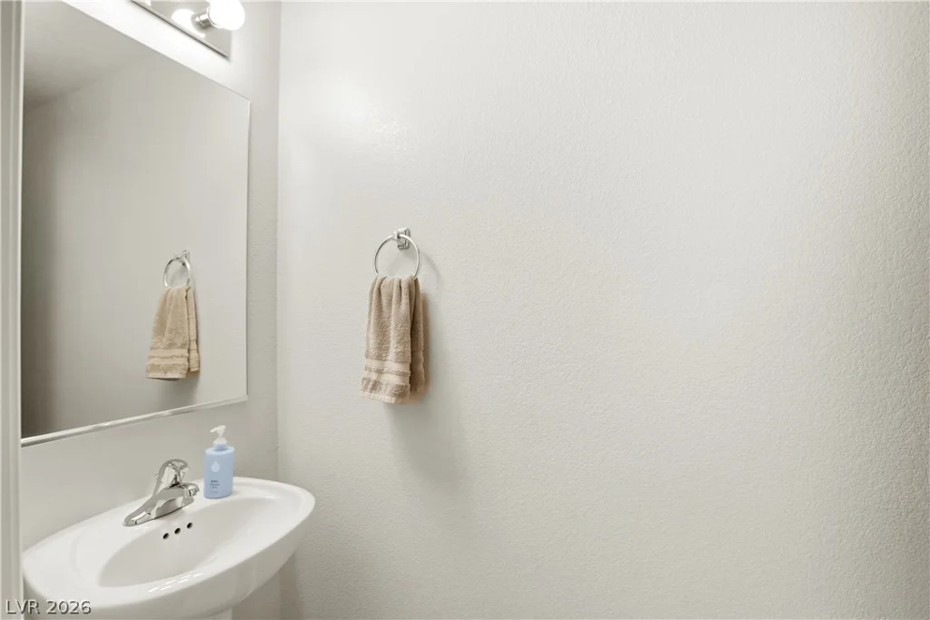 2815 Rough Green, Las Vegas, NV 89117