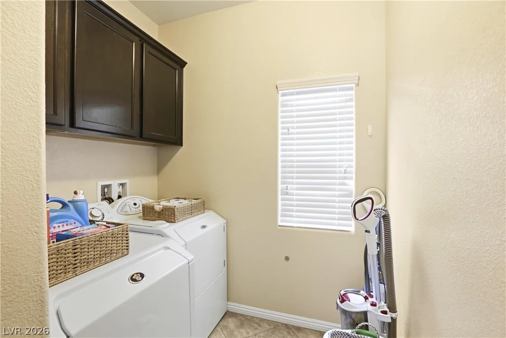 2815 Rough Green, Las Vegas, NV 89117