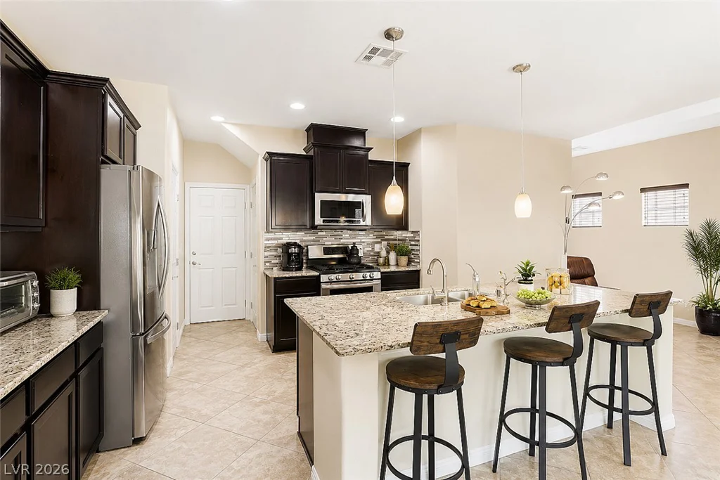 2815 Rough Green, Las Vegas, NV 89117