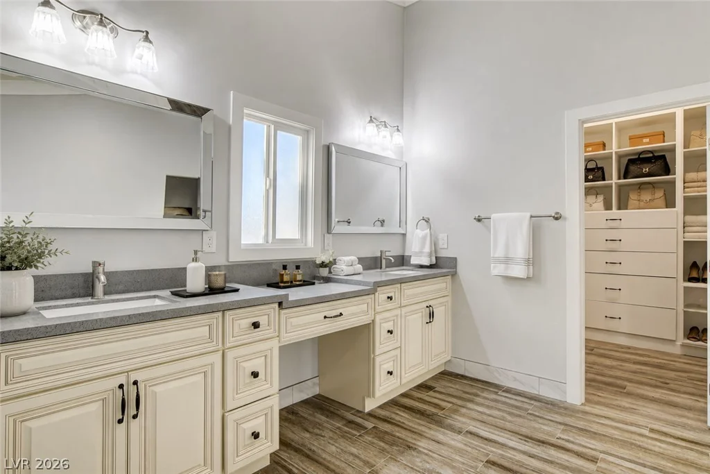 5353 Dorrell, Las Vegas, NV 89131
