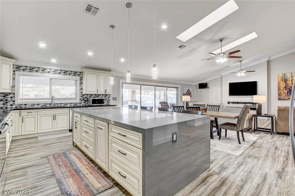 5353 Dorrell, Las Vegas, NV 89131